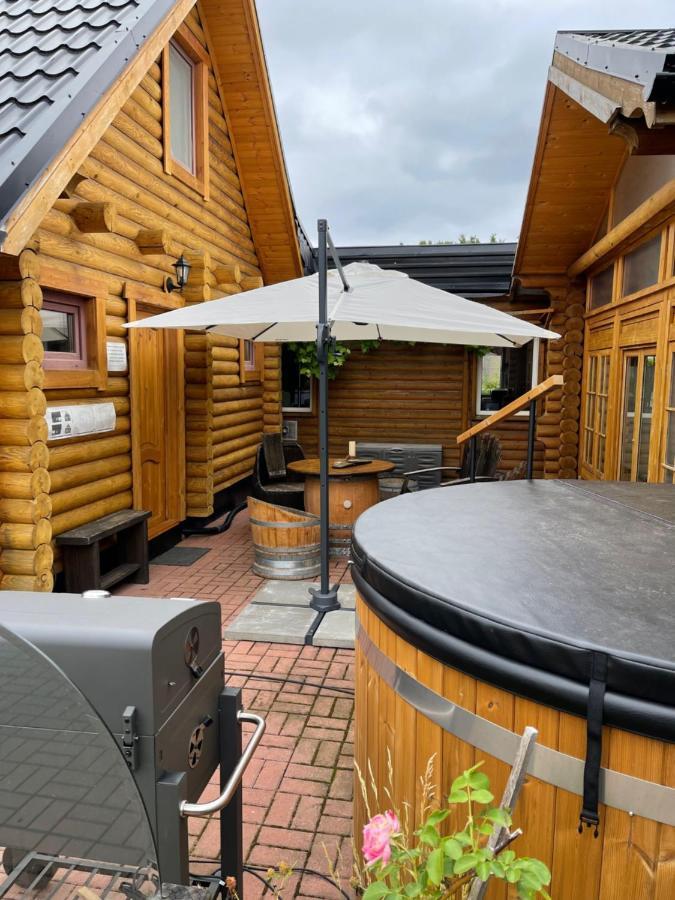Wellness Huette Am Zwenkauer See Bei Leipzig Exterior foto